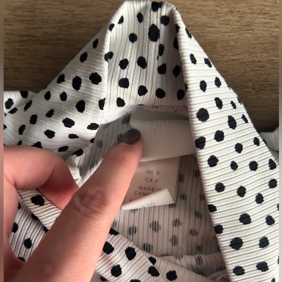 H&M Sleeveless High-Neck Bodysuit, Polka Dot Pattern, Size: S- EUC - Picture 2 of 5